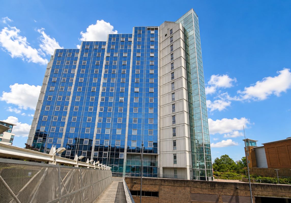 Flat 1019 Churchill Place, Churchill Way, Basingstoke, Hampshire, RG21 7ES