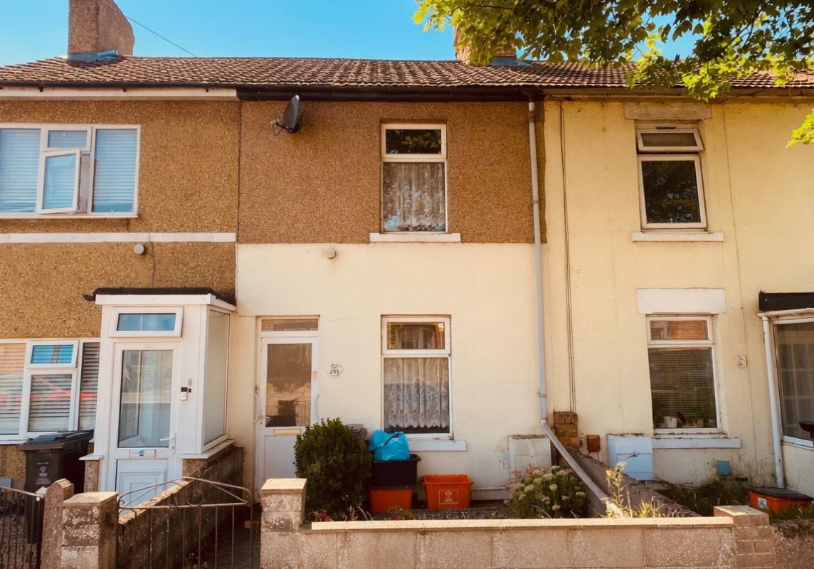 295 Cheney Manor Road, Swindon, Wiltshire, SN2 2PE