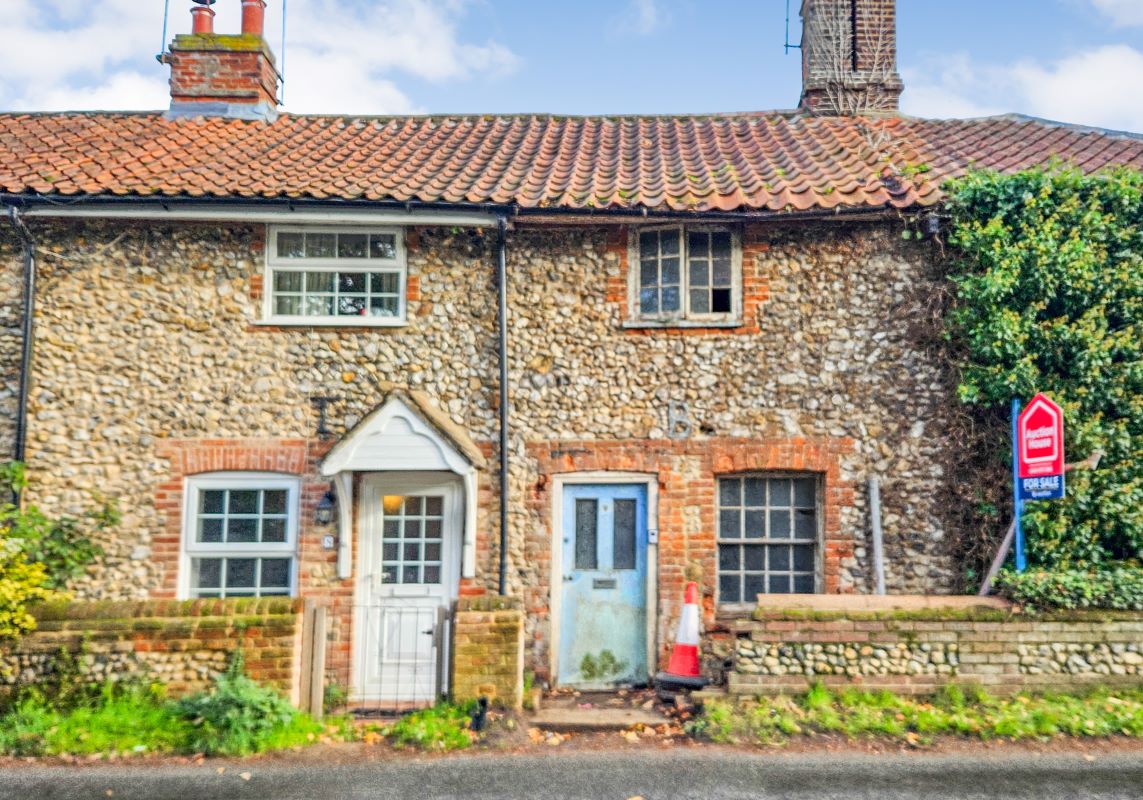 9 Dereham Road, Litcham, King's Lynn, Norfolk, PE32 2NU