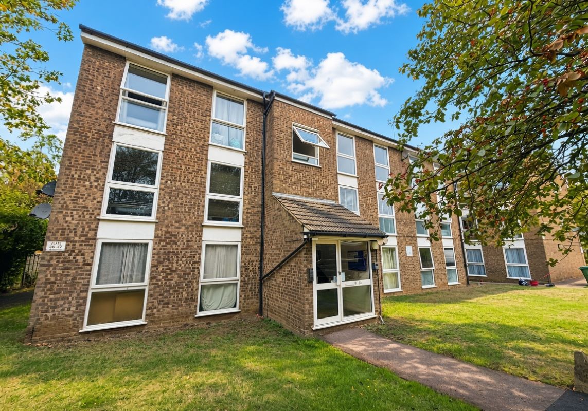 14 Wyedale, London Colney, St. Albans, Hertfordshire, AL2 1TG