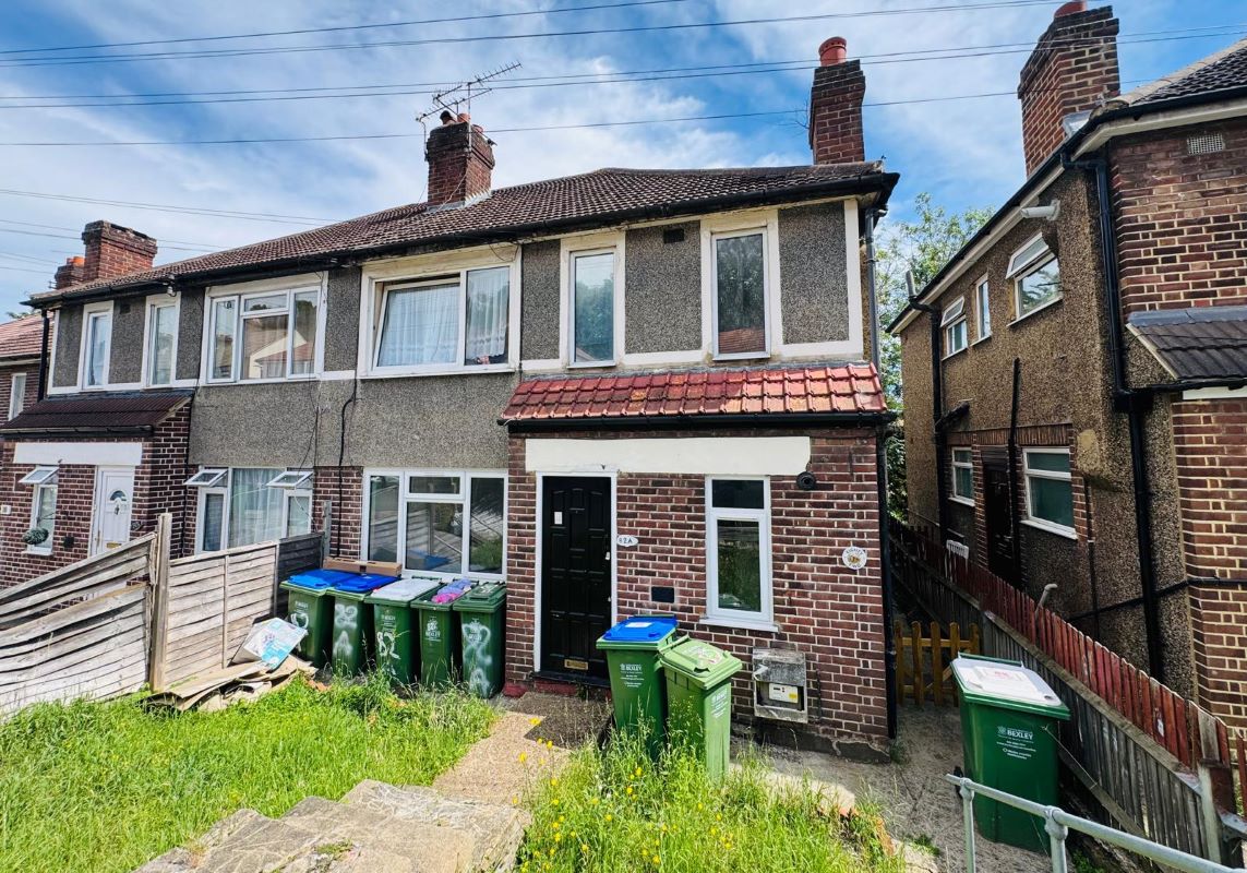 82 Holly Hill Road, Erith, Kent, DA8 1QD