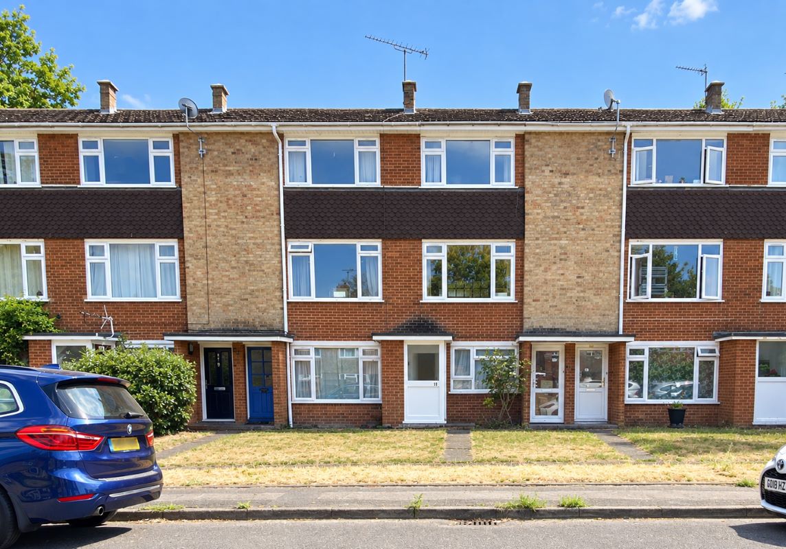 11B, Simplemarsh Road, Addlestone, Surrey, KT15 1QH