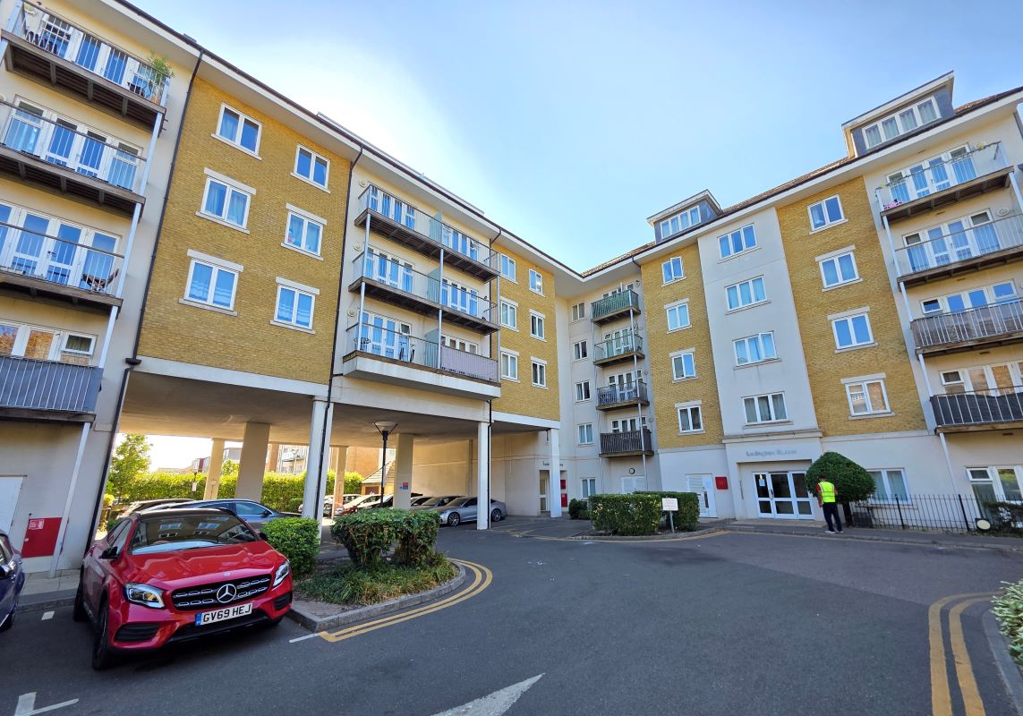 Flat 13 Lexington House, 35 Park Lodge Avenue, West Drayton, Hillingdon, UB7 9FJ