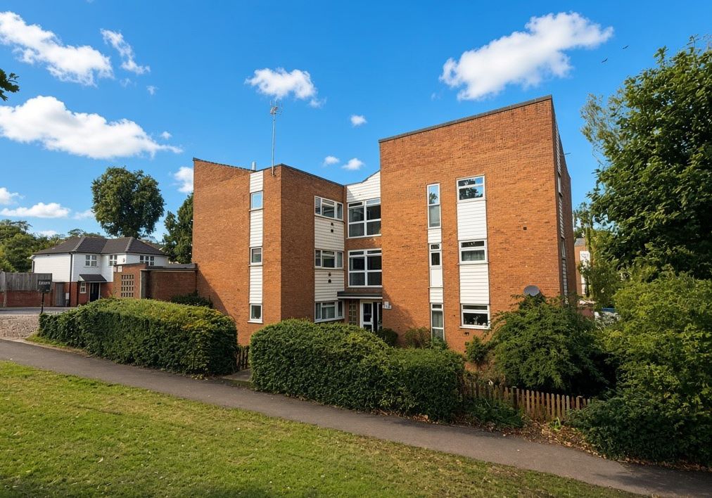 12 Kempton Close, Erith, Kent, DA8 3SR