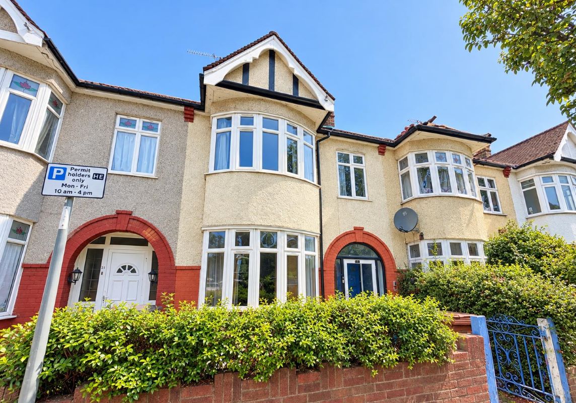 23 Hale End Road, Walthamstow, London, E17 4BG