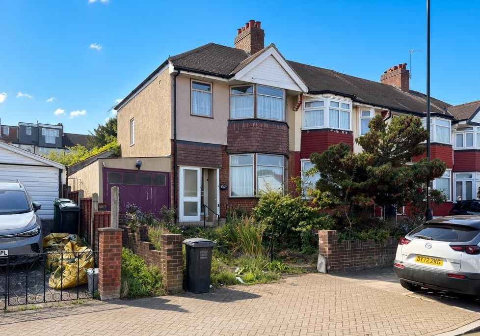 24 Dunkery Road, Mottingham, London, SE9 4HZ