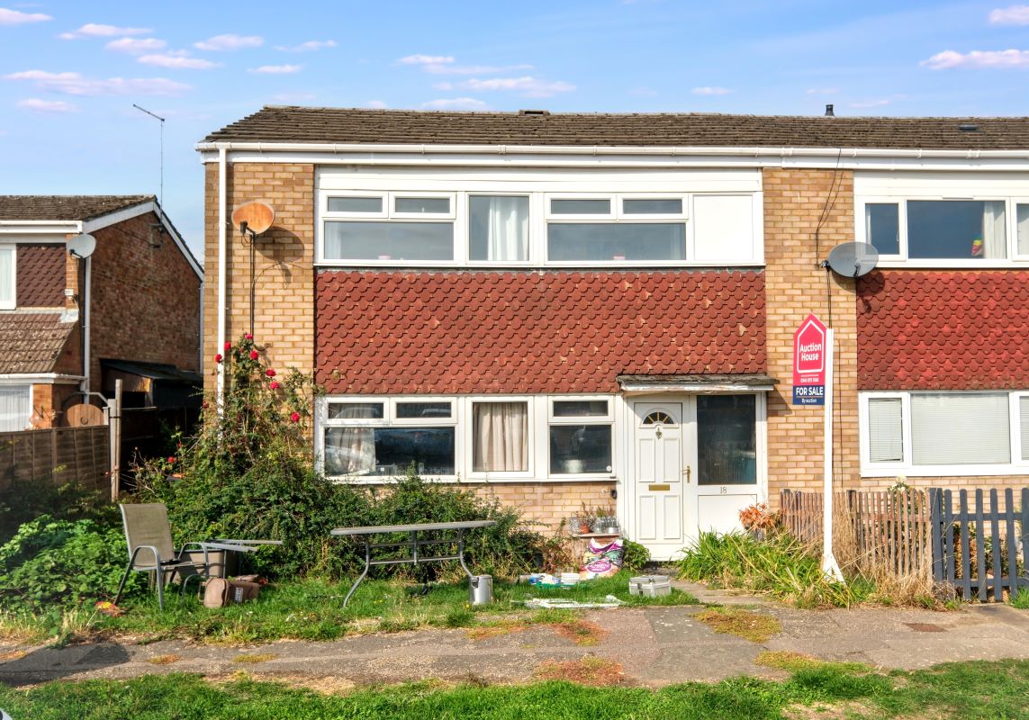 18 Ross Way, Slip End, Luton, Bedfordshire, LU1 4DD