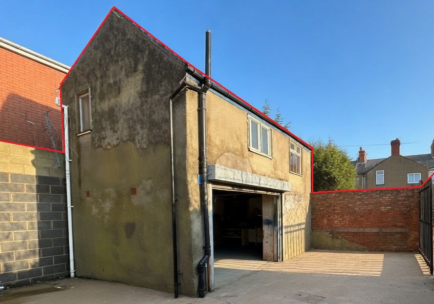 Rear of 292 Weelsby Street, Grimsby, North East Lincolnshire, DN32 8AB