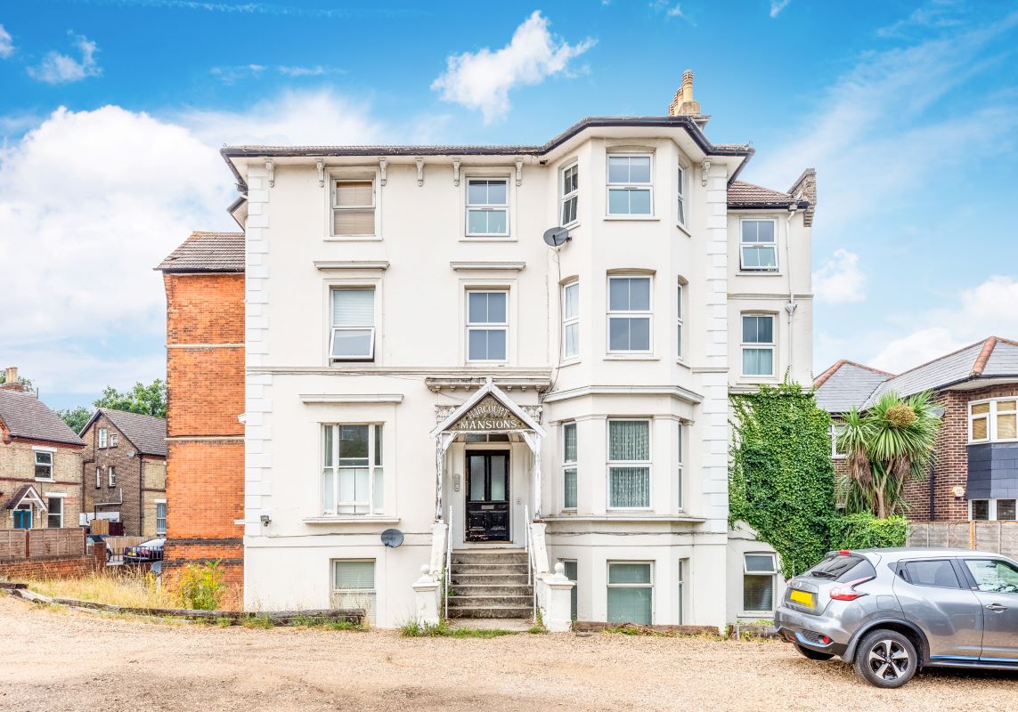 Flat 1 Harcourt Mansions, Penge Road, South Norwood, London, SE20 8SU