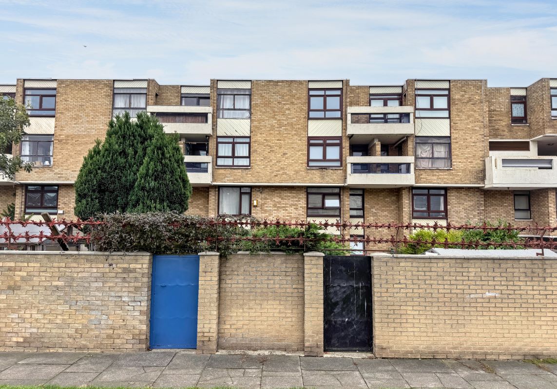 72 Neville Court, Washington, Tyne And Wear, NE37 3DY