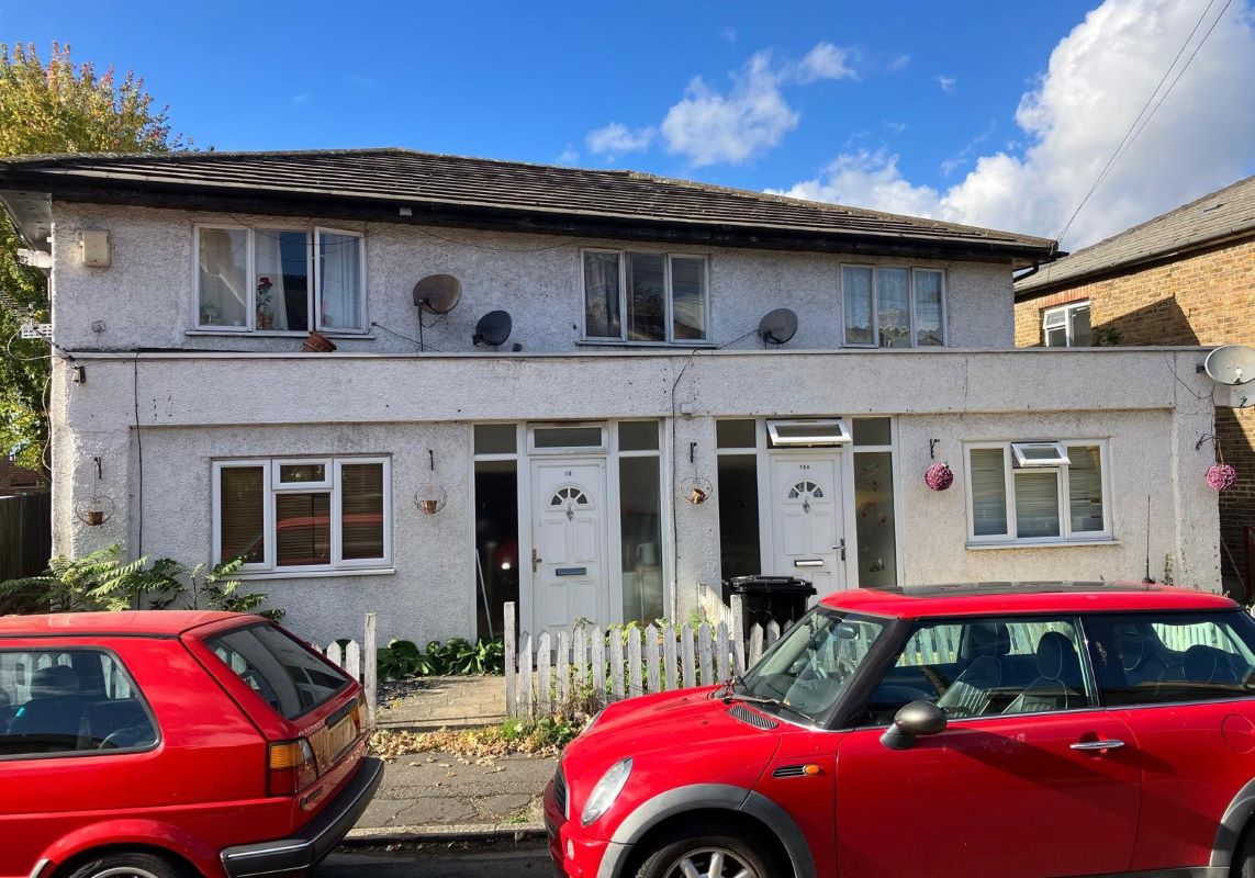 18B Angel Lane, Hayes, Middlesex, UB3 2QX