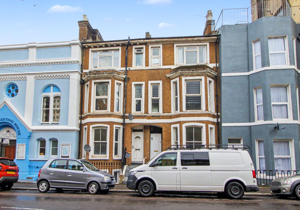 Lower Maisonette, 4 South Terrace, Hastings, East Sussex, TN34 1SA