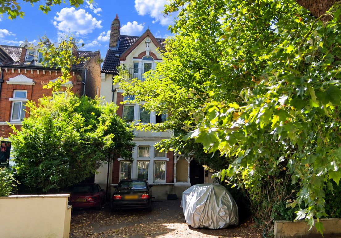 43A Chiswick High Road, Chiswick, London, W4 2LT