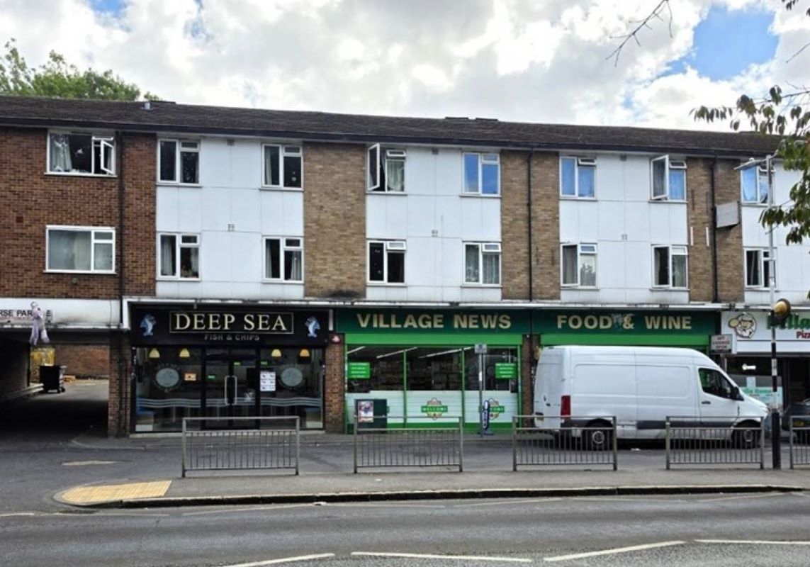 15 Black Horse Parade, High Road, Eastcote, Pinner, Hillingdon, HA5 2EN