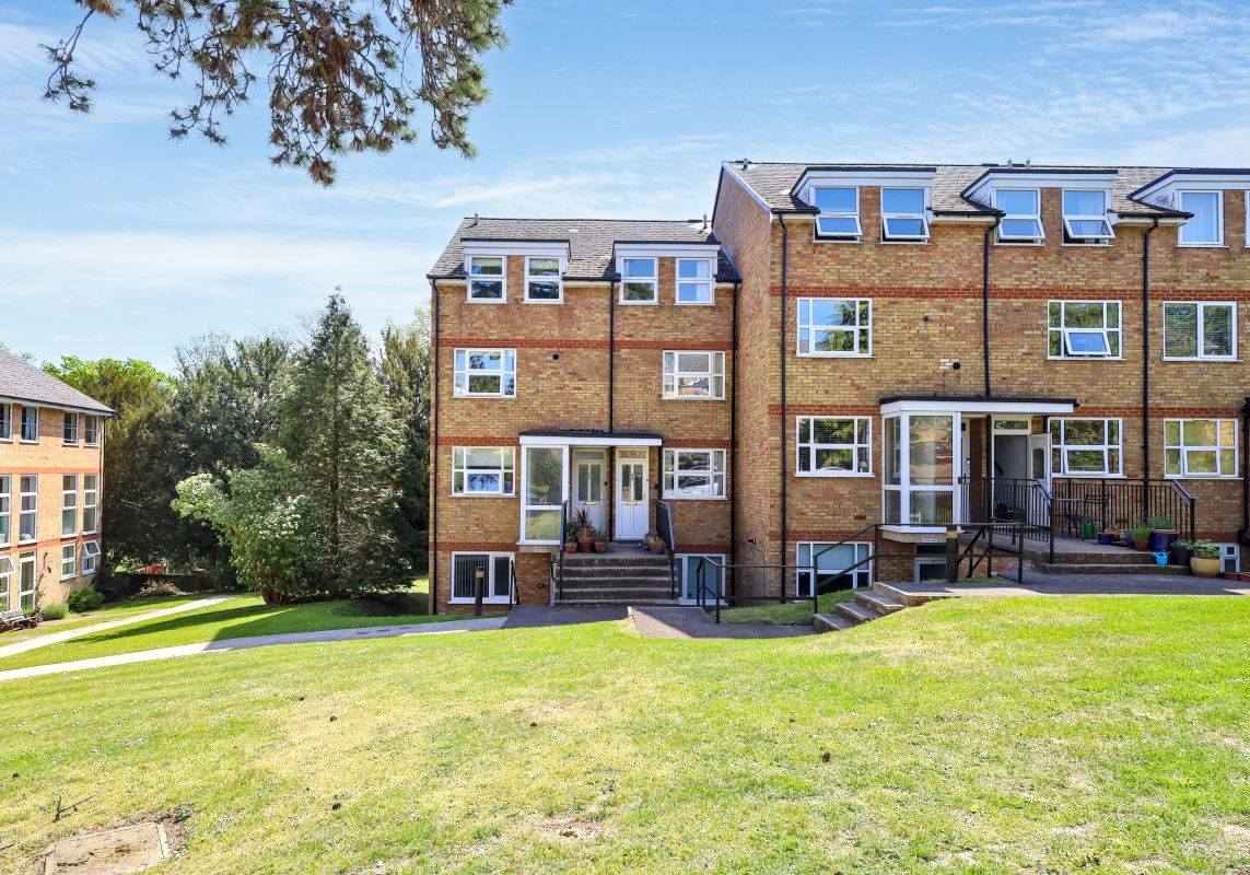 19 Lincoln Court, Berkhamsted, Hertfordshire, HP4 3EN