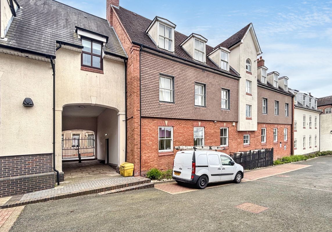 9 Emmanuel Court, Mill Street, Sutton Coldfield, Birmingham, B72 1TJ