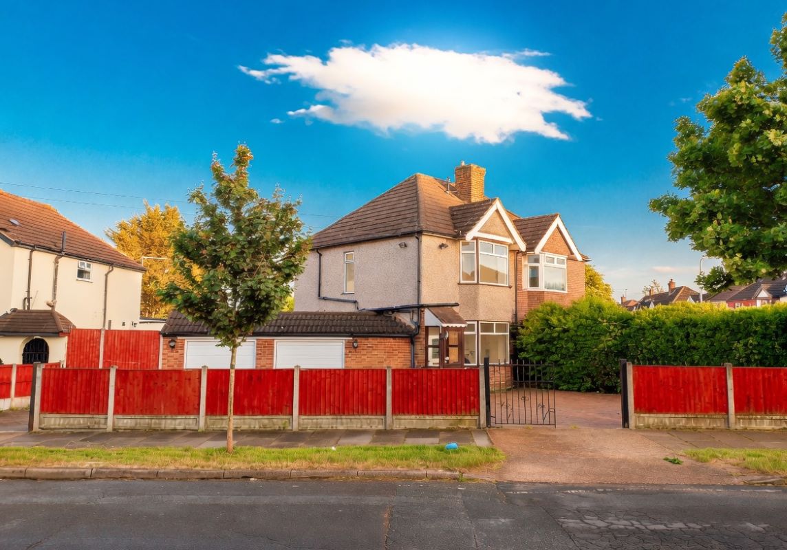 15 Heaton Avenue, Romford, Essex, RM3 7HR