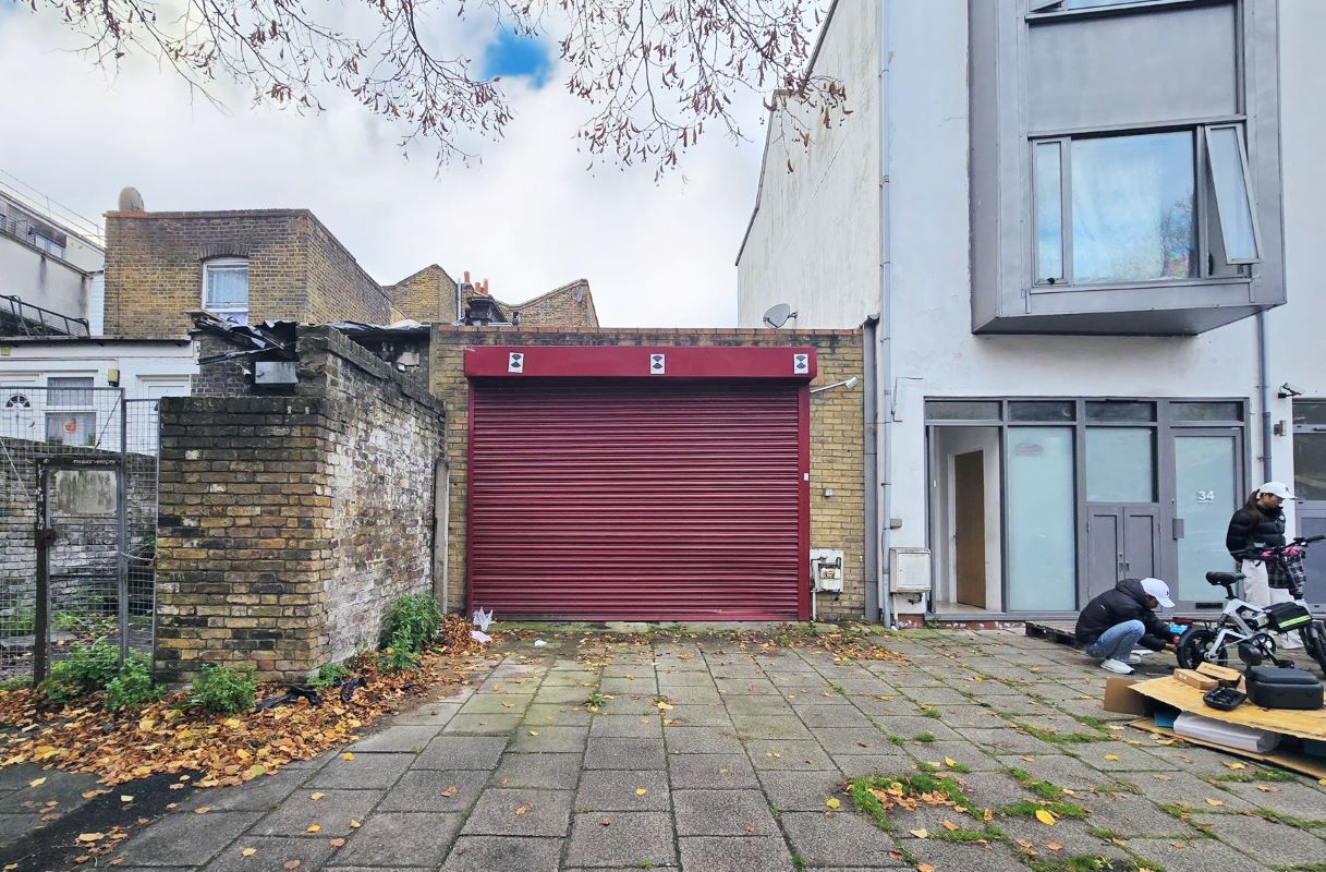 32 Deptford High Street, Deptford, London, SE8 4AF