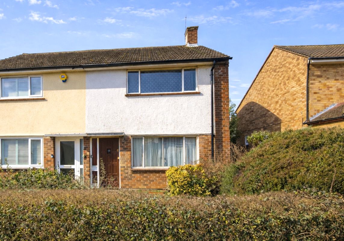 32 Edinburgh Gardens, Braintree, Essex, CM7 9LH