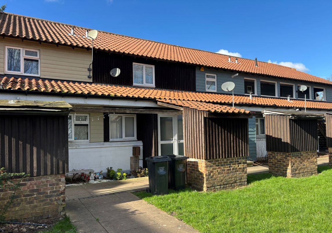 60 Loxford, Basildon, Essex, SS13 1PD