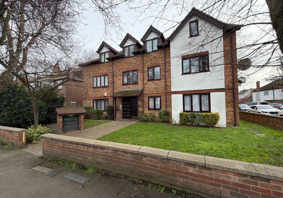 Flat 1 Rebecca Court, 40 Dagnall Park, South Norwood, London, SE25 5EG