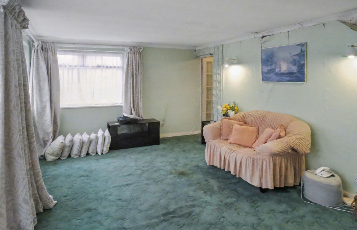 2 Dyson Close, Windsor, Berkshire, SL4 3LZ