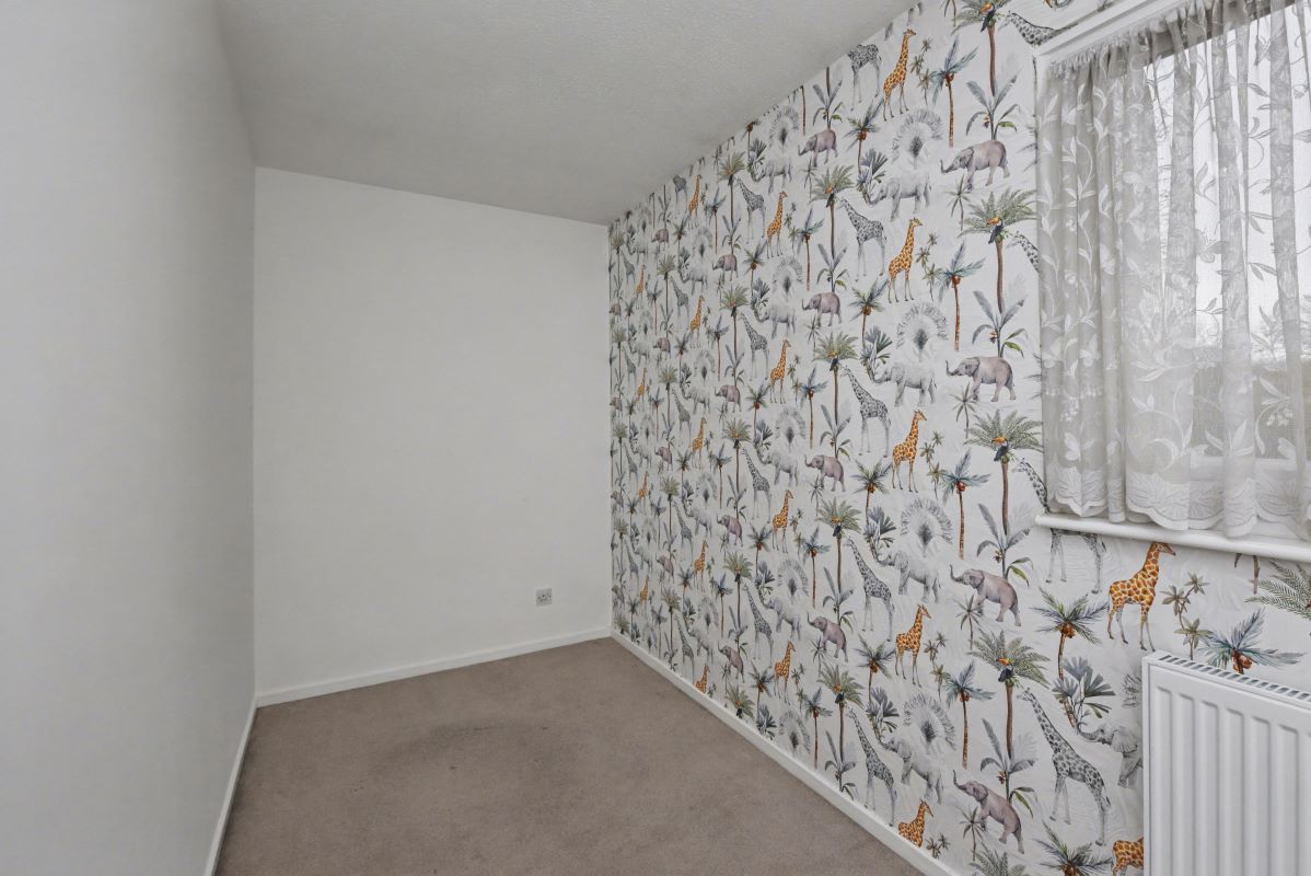 60 Loxford, Basildon, Essex, SS13 1PD