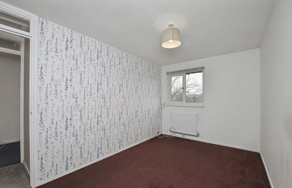 60 Loxford, Basildon, Essex, SS13 1PD