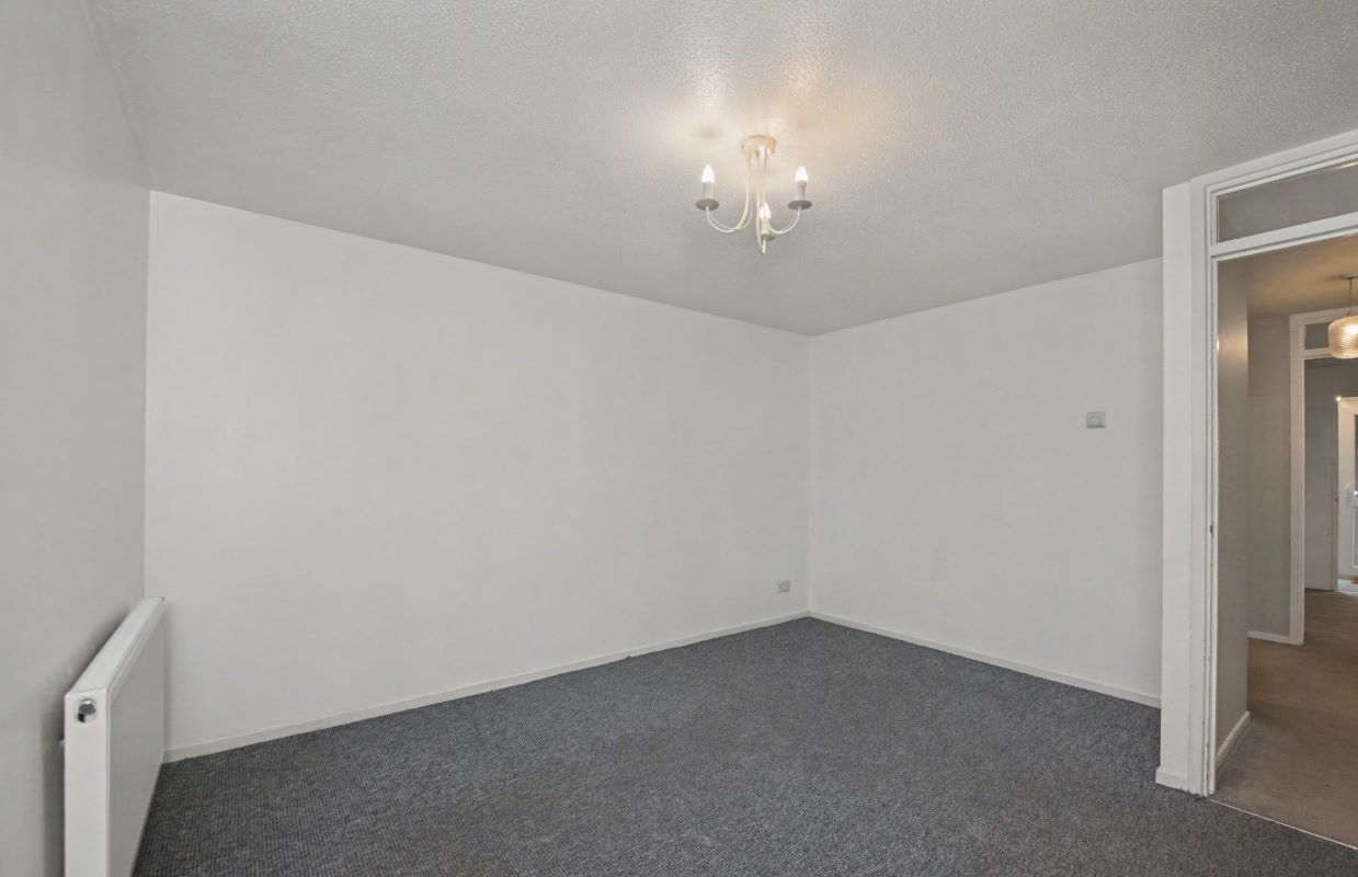 60 Loxford, Basildon, Essex, SS13 1PD