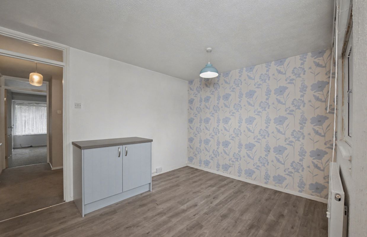 60 Loxford, Basildon, Essex, SS13 1PD