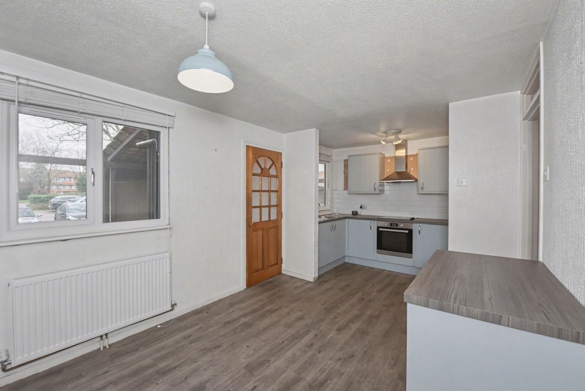 60 Loxford, Basildon, Essex, SS13 1PD