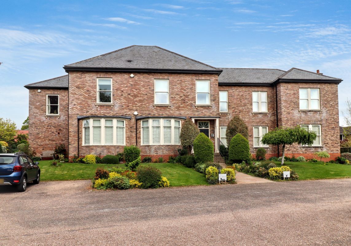 10 Borrage Hall, Borrage Lane, Ripon, North Yorkshire, HG4 2PW