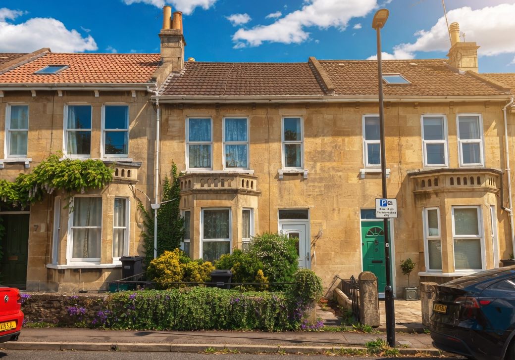 8 Locksbrook Road, Bath, Avon, BA1 3EY