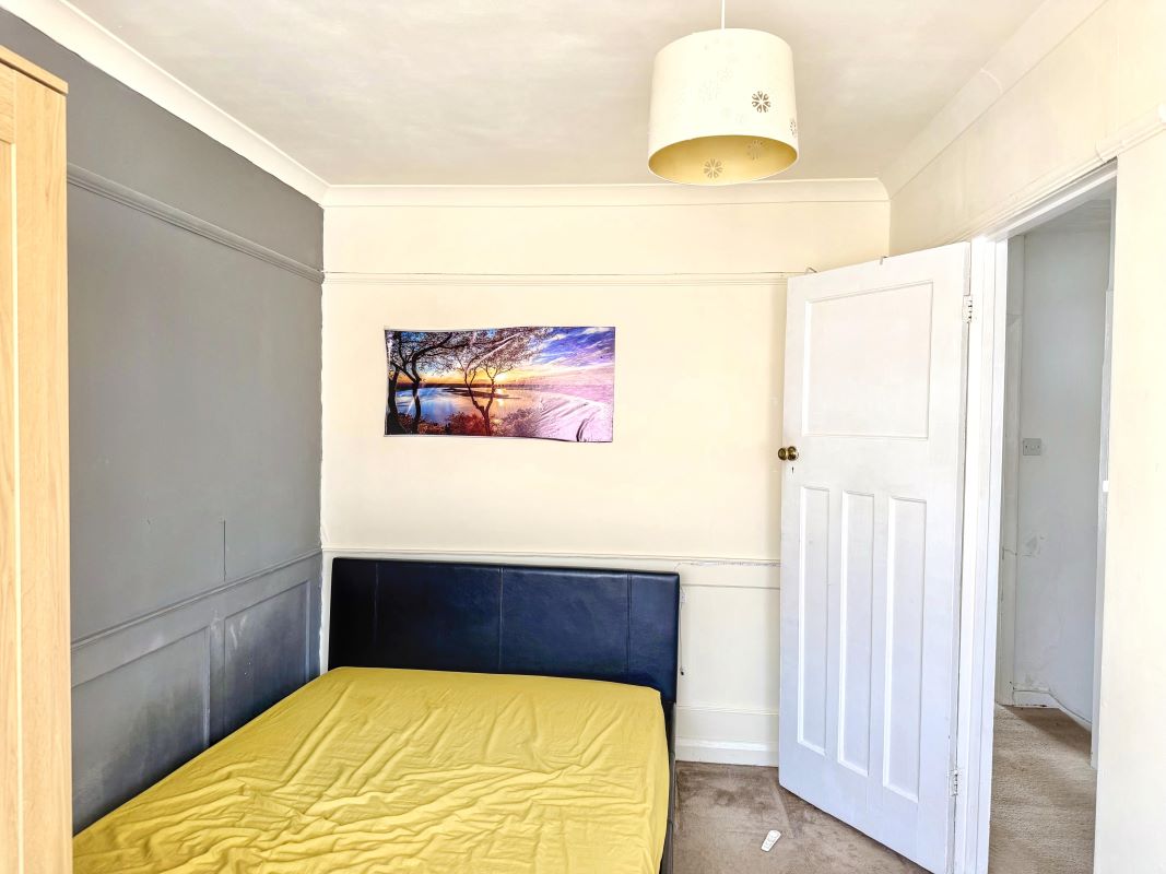 118 Salt Hill Way, Slough, Buckinghamshire, SL1 3TX