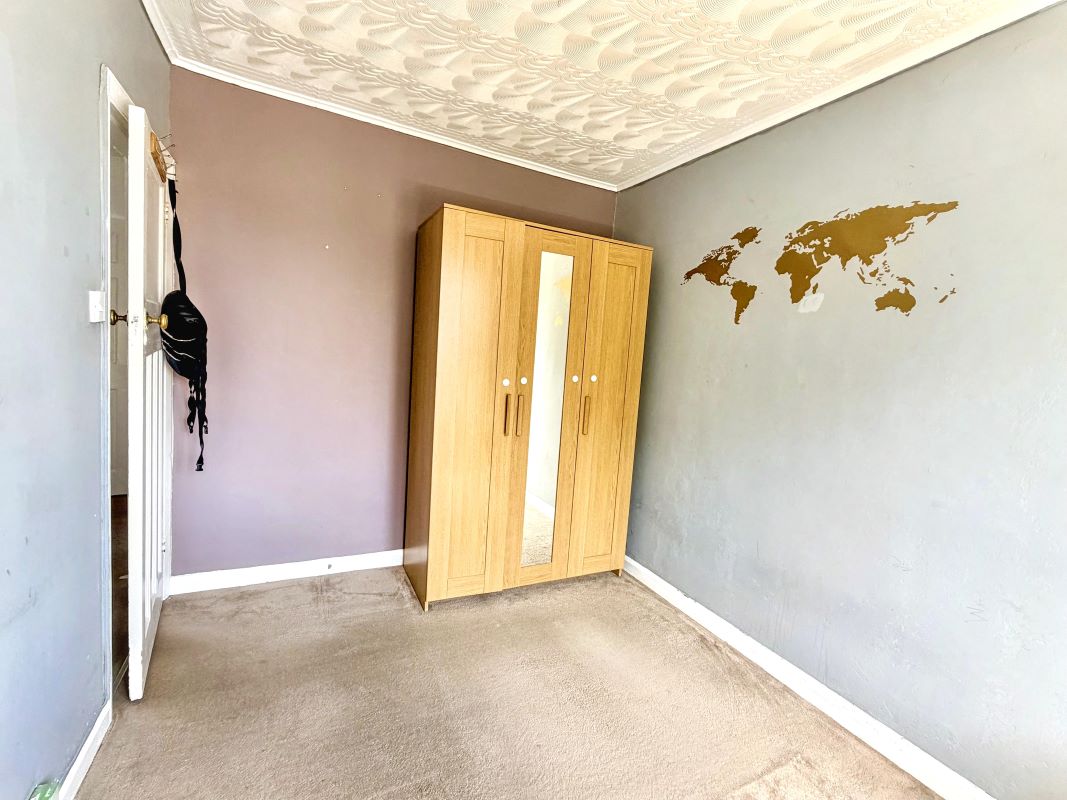 118 Salt Hill Way, Slough, Buckinghamshire, SL1 3TX