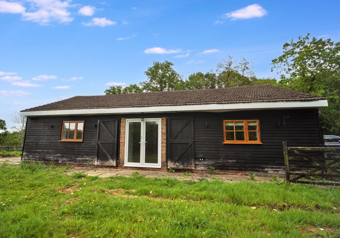 The Stables at 24 Ashen Grove Road, Knatts Valley, Sevenoaks, Kent, TN15 6YE