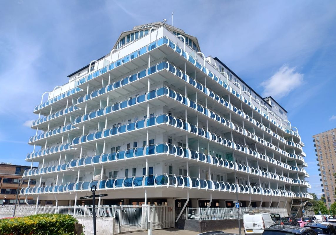 Flat 215 Platinum House, Lyon Road, Harrow, Harrow, HA1 2EX