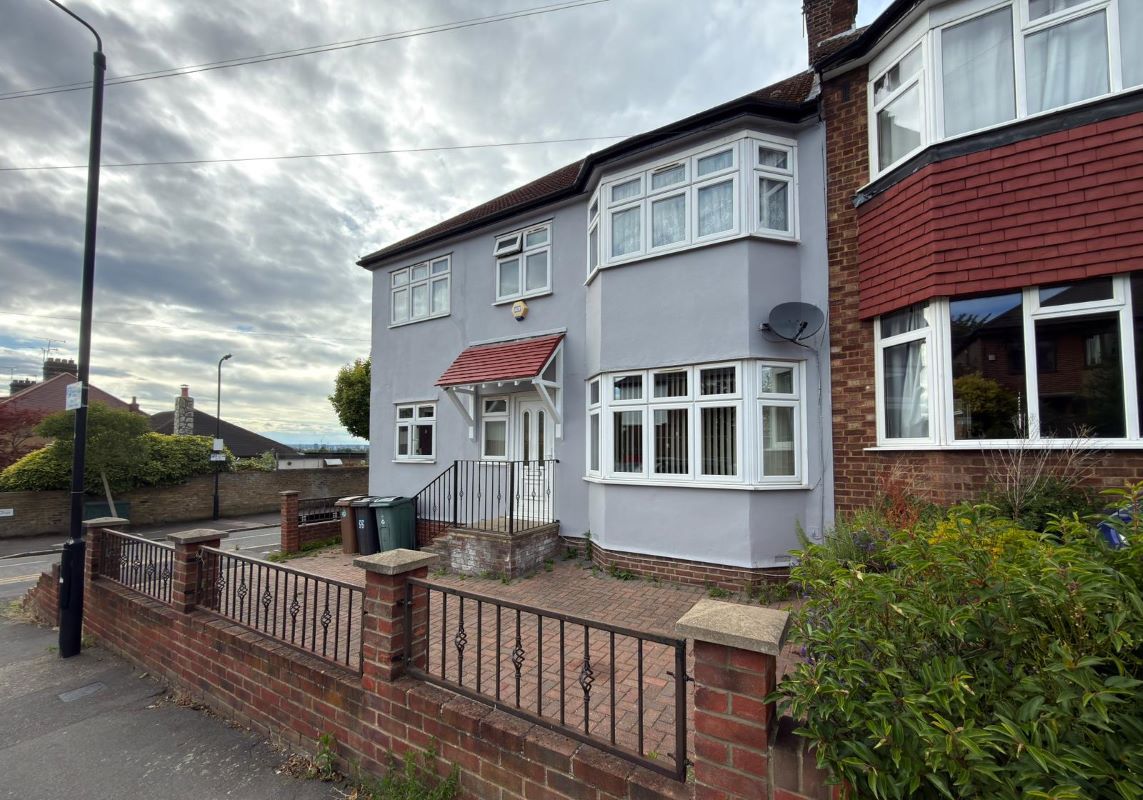 66 Belle Vue Road, Walthamstow, London, E17 4DG