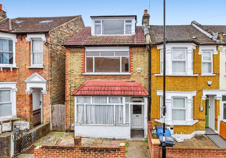 17 Kynaston Road, Thornton Heath, Surrey, CR7 7AZ