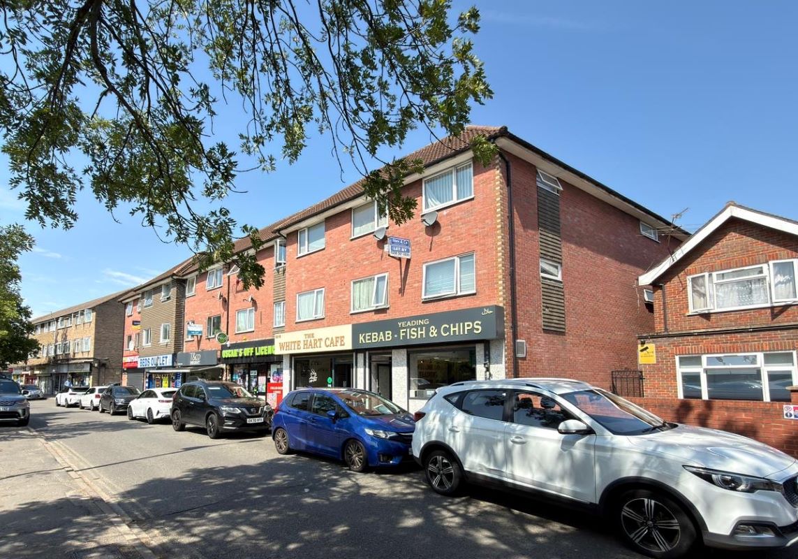 5 Oak Tree Court, 523 Yeading Lane, Northolt, Middlesex, UB5 6LX