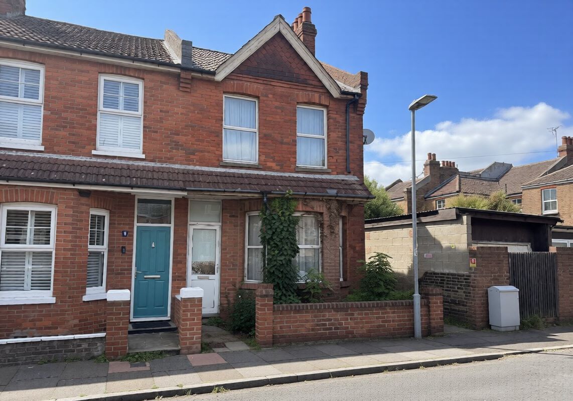4 Avondale Road, Eastbourne, East Sussex, BN22 8JN