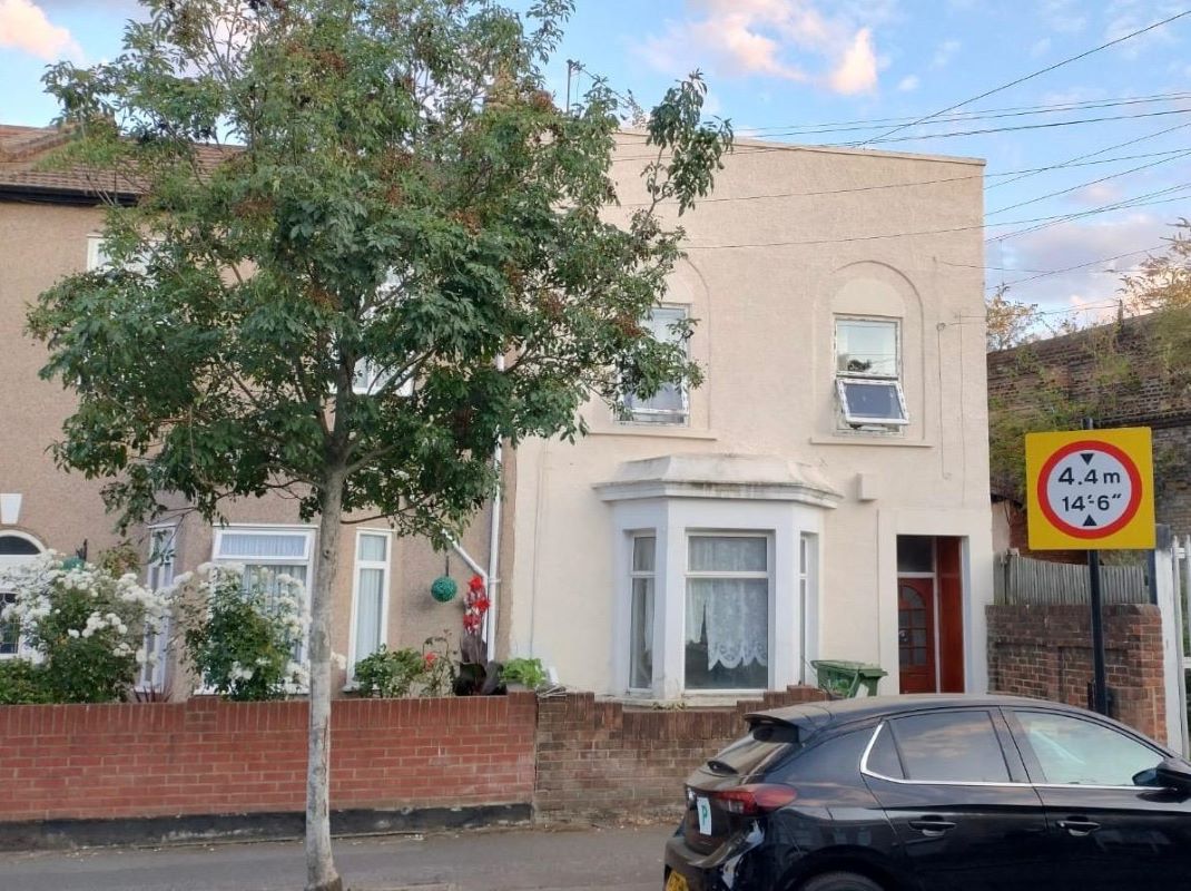 Ground Floor Flat, 28 Bignold Road, Forest Gate, London, E7 0EX