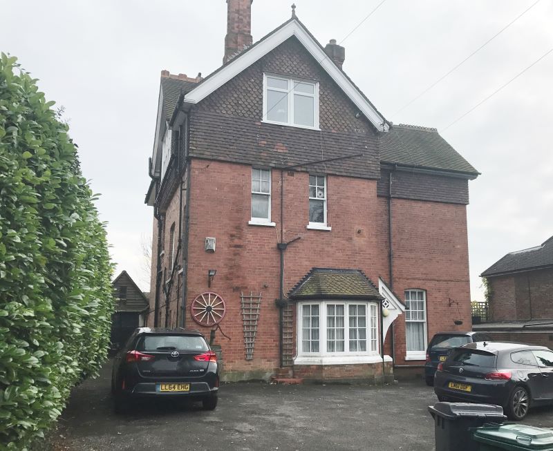 Flat 3 St. Hildas Mount, 82 Marsh Lane, Mill Hill, London, NW7 4NX