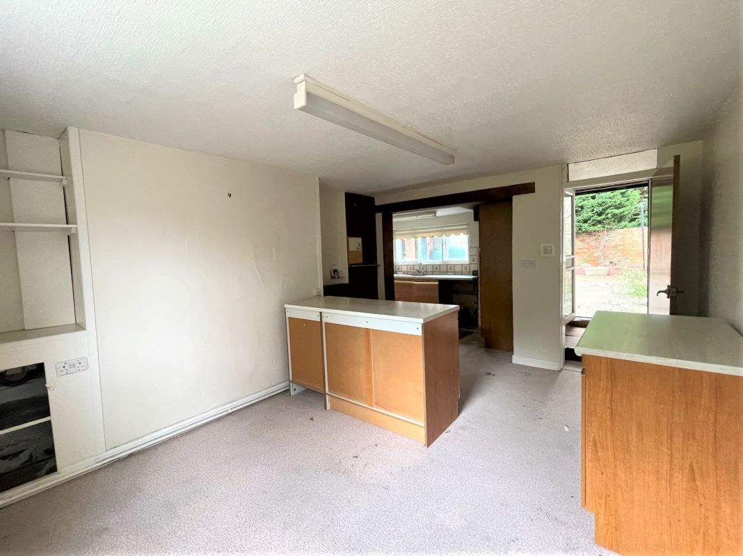 38 Biggleswade Road, Upper Caldecote, Biggleswade, Bedfordshire, SG18