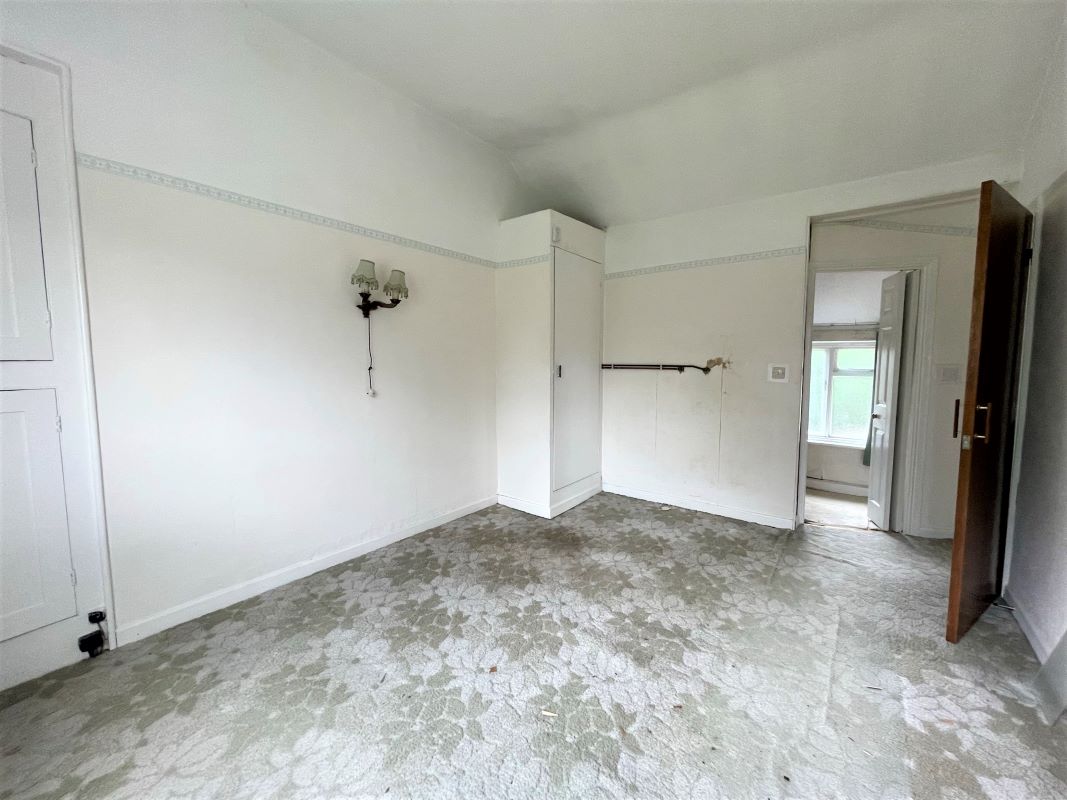 38 Biggleswade Road, Upper Caldecote, Biggleswade, Bedfordshire, SG18