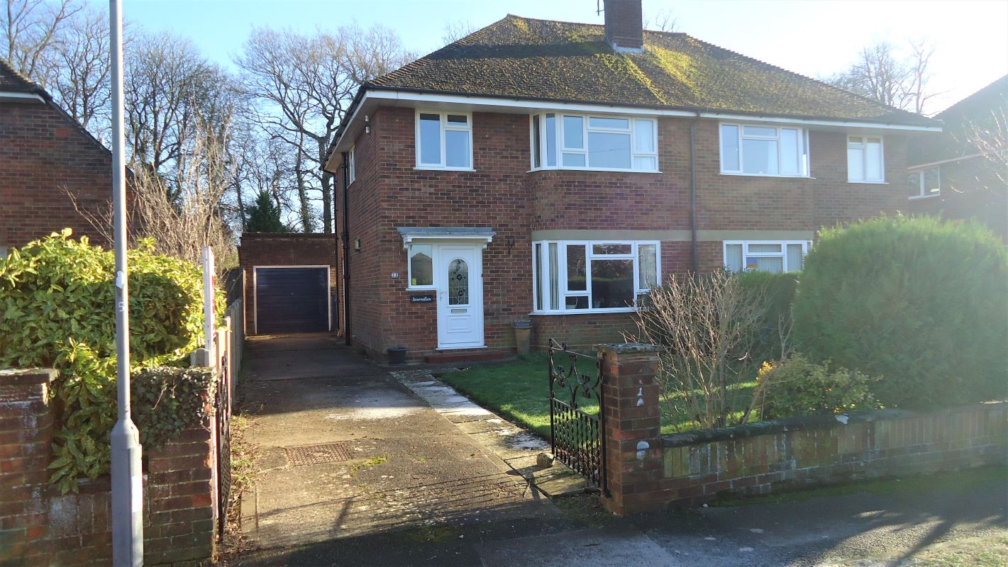 Inverallan, 22 Highlands Road, Buckingham, Buckinghamshire, MK18 1PL