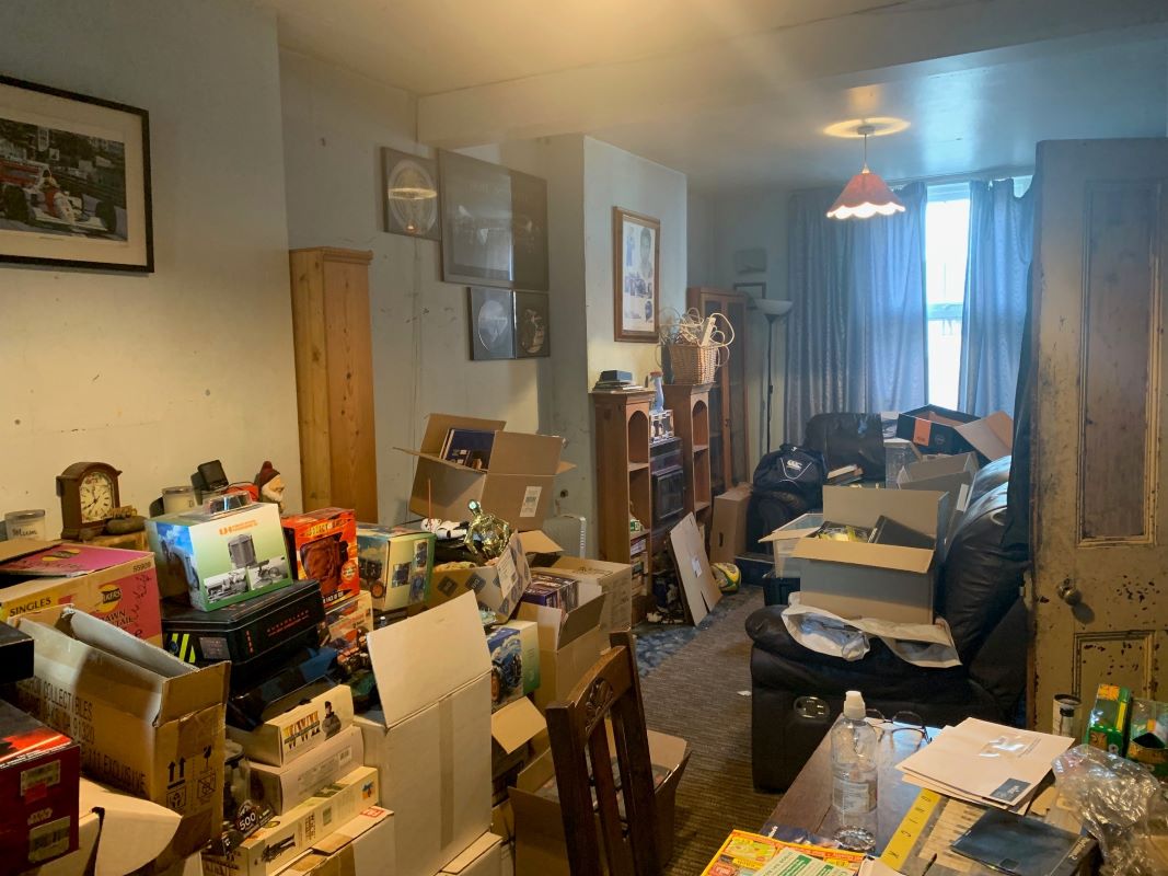 2 Coronation Road, Stony Stratford, Milton Keynes, Buckinghamshire