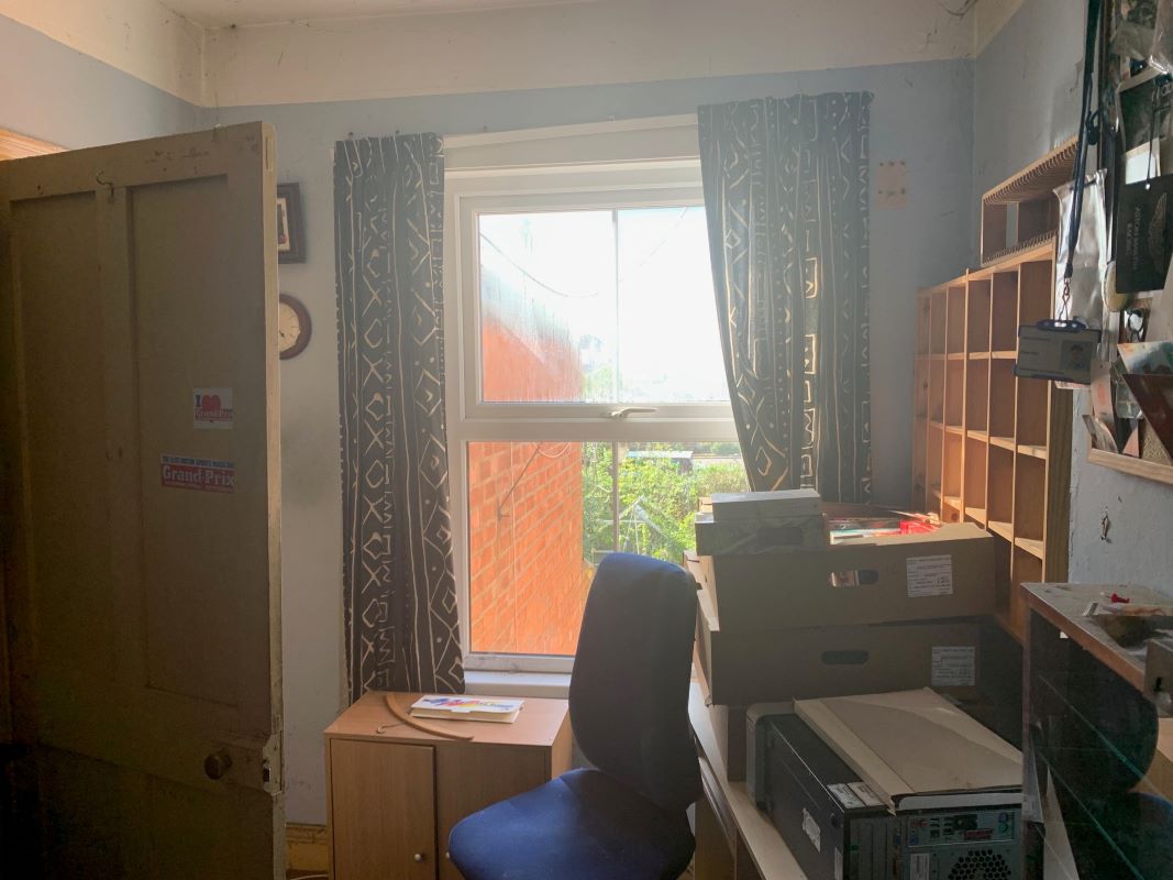 2 Coronation Road, Stony Stratford, Milton Keynes, Buckinghamshire