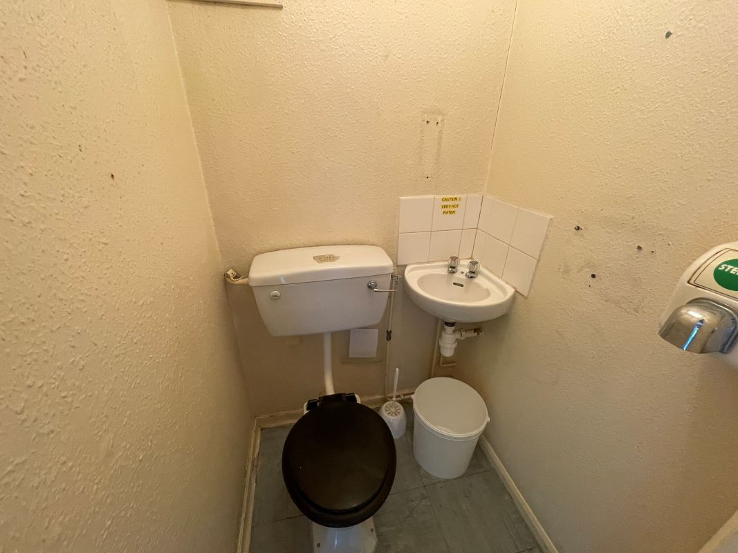 73 Irchester Road, Wollaston, North Northamptonshire, NN29 7RW