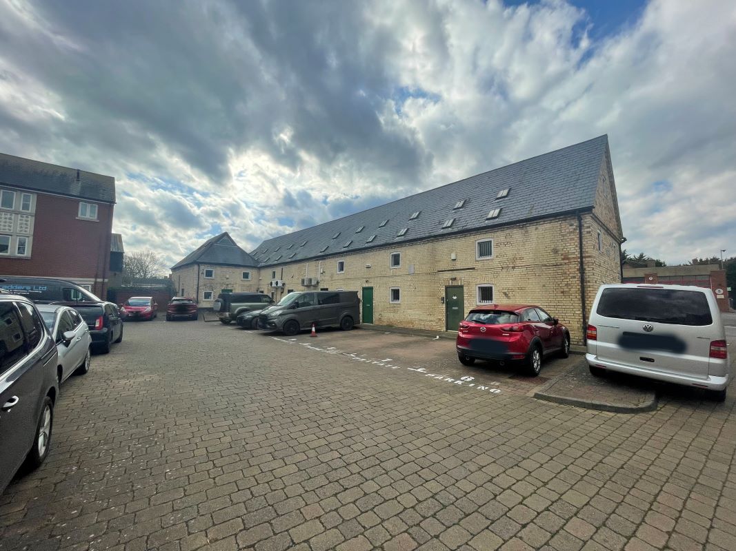Unit 5 Brewers Yard, Ivel Road, Shefford, Bedfordshire, SG17 5GY property image
